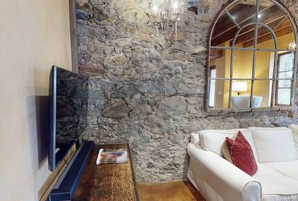 Blue Rock Vineyard | Timeless Wine Country Elegance - Cloverdale, California