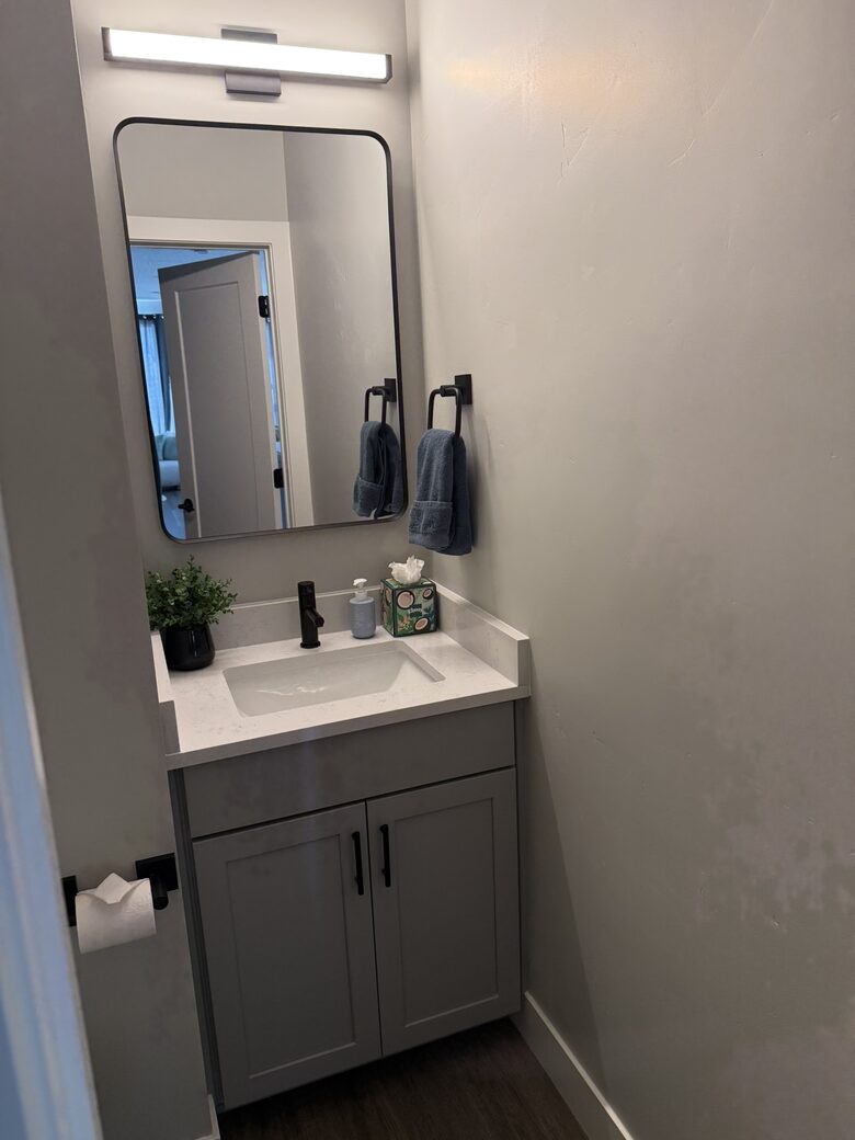 Modern Comfort in the Heart of South Jordan - South Jordan, Utah