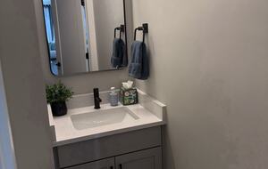 Modern Comfort in the Heart of South Jordan - South Jordan, Utah