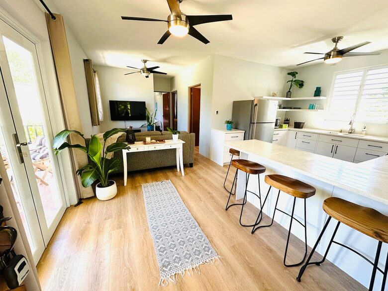 Coastal Comfort in Aguadilla - Aguacate, Puerto Rico