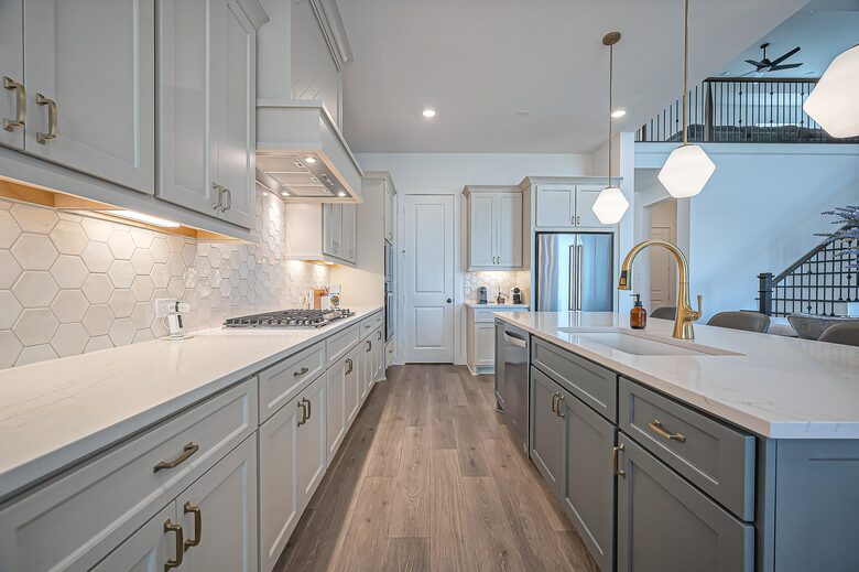 Modern Lakeside Home Minutes from The Woodlands - Tomball, Texas