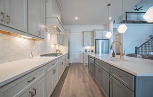 Modern Lakeside Home Minutes from The Woodlands - Tomball, Texas