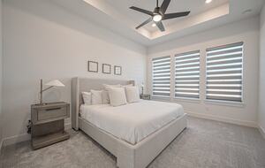 Modern Lakeside Home Minutes from The Woodlands - Tomball, Texas