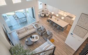 Modern Lakeside Home Minutes from The Woodlands - Tomball, Texas