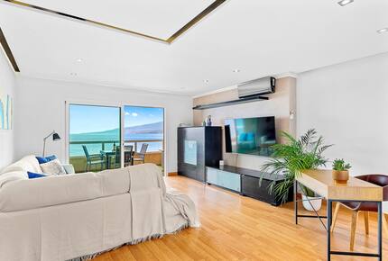 Coastal Serenity: A Seafront Escape in Tenerife - Radazul, Spain