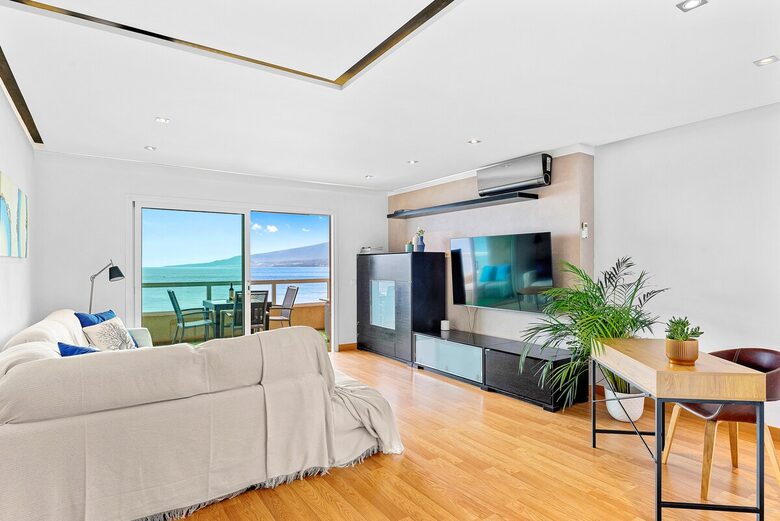 Coastal Serenity: A Seafront Escape in Tenerife - Radazul, Spain