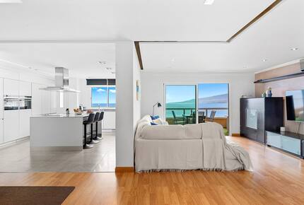 Coastal Serenity: A Seafront Escape in Tenerife - Radazul, Spain