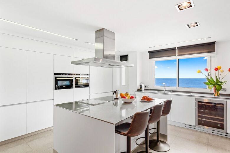 Coastal Serenity: A Seafront Escape in Tenerife - Radazul, Spain