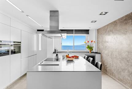 Coastal Serenity: A Seafront Escape in Tenerife - Radazul, Spain