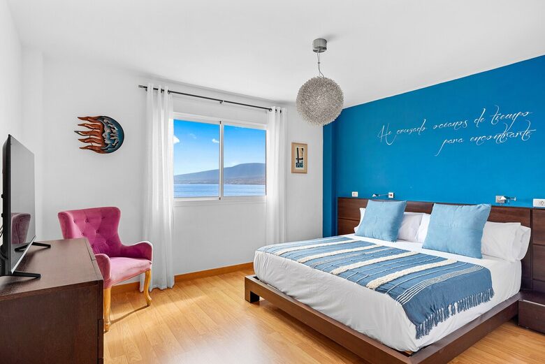 Coastal Serenity: A Seafront Escape in Tenerife - Radazul, Spain