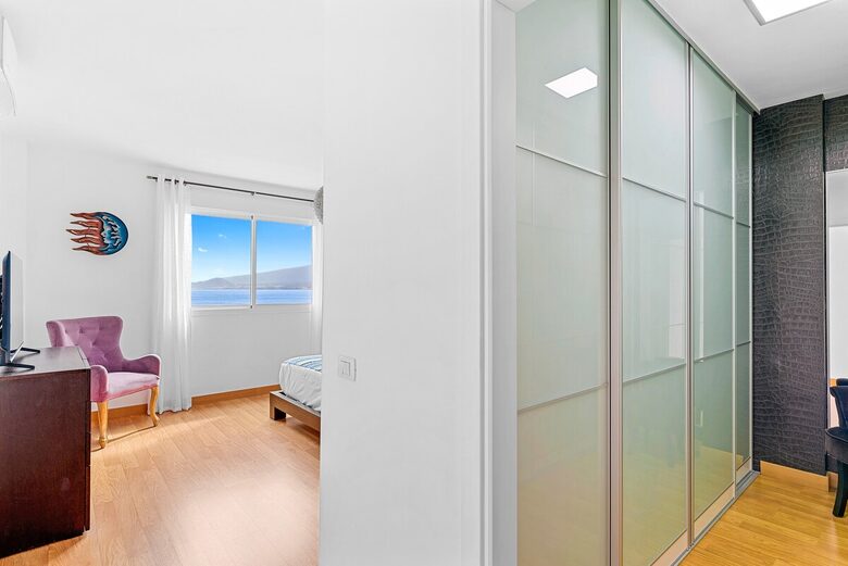 Coastal Serenity: A Seafront Escape in Tenerife - Radazul, Spain