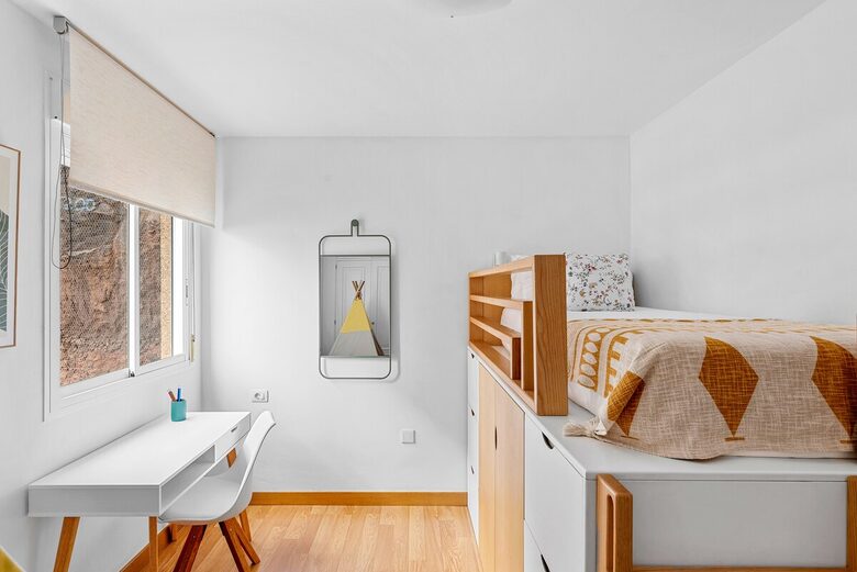 Coastal Serenity: A Seafront Escape in Tenerife - Radazul, Spain