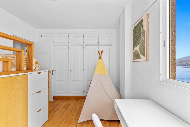 Coastal Serenity: A Seafront Escape in Tenerife - Radazul, Spain