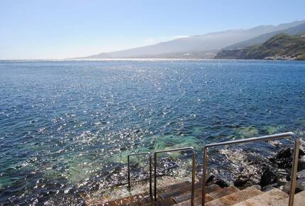 Coastal Serenity: A Seafront Escape in Tenerife - Radazul, Spain