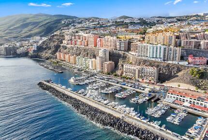 Coastal Serenity: A Seafront Escape in Tenerife - Radazul, Spain