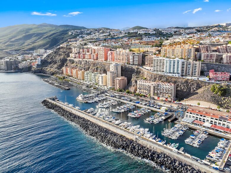 Coastal Serenity: A Seafront Escape in Tenerife - Radazul, Spain