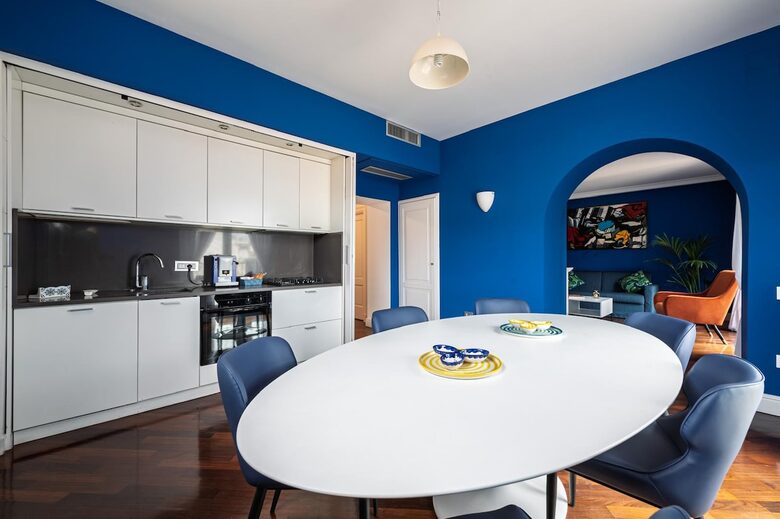 Elegant City Apartment in the Heart of Naples - Naples, Italy