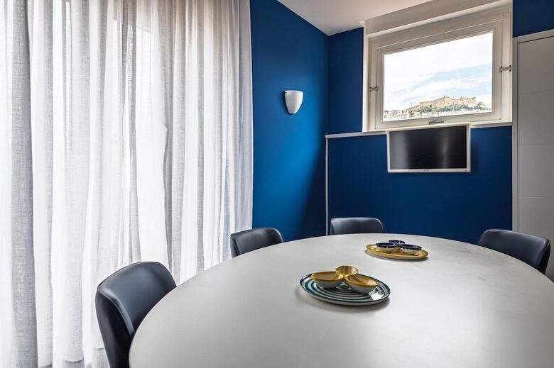 Elegant City Apartment in the Heart of Naples - Naples, Italy