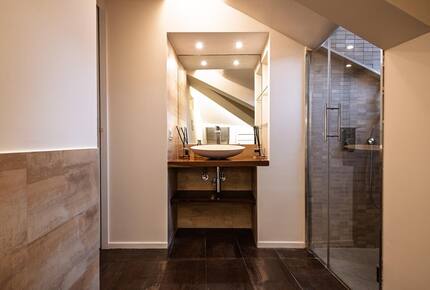 Elegant City Apartment in the Heart of Naples - Naples, Italy