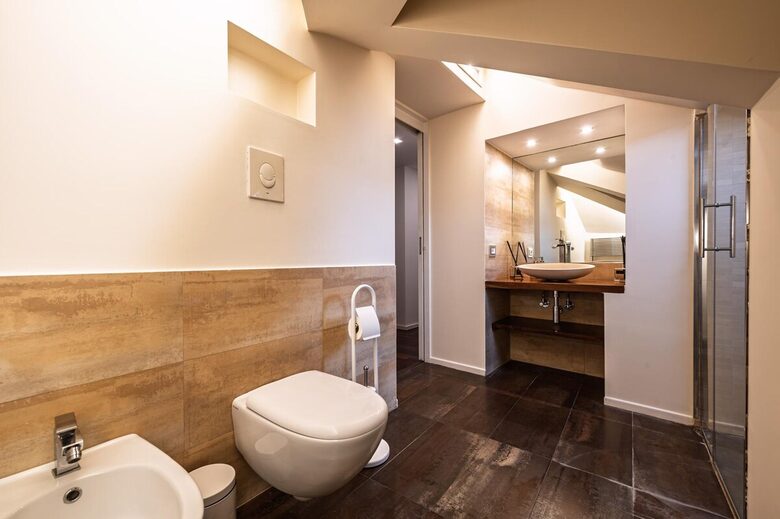 Elegant City Apartment in the Heart of Naples - Naples, Italy