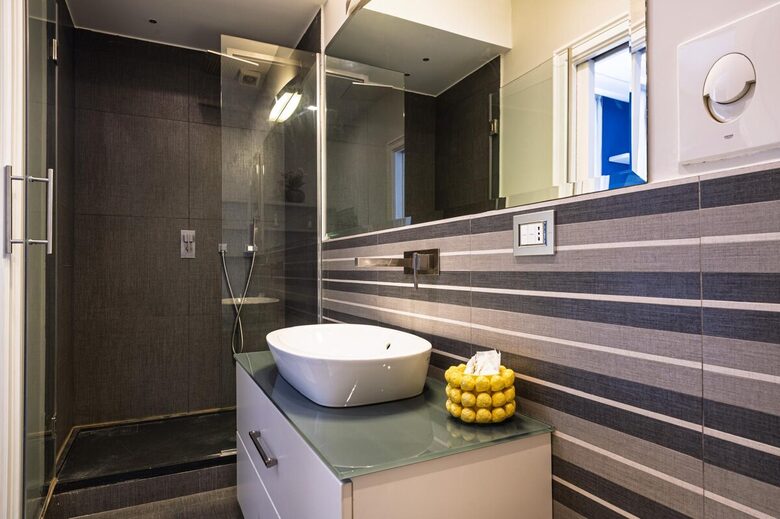 Elegant City Apartment in the Heart of Naples - Naples, Italy