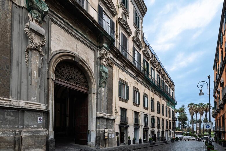 Elegant City Apartment in the Heart of Naples - Naples, Italy