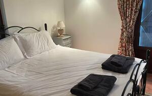 Rustic French Country Escape with Private Pool - Beaumont-du-Périgord, France