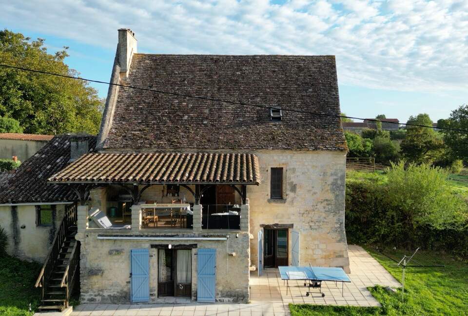 Rustic French Country Escape with Private Pool - Beaumont-du-Périgord, France