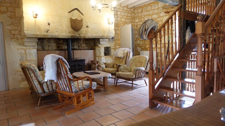 Rustic French Country Escape with Private Pool - Beaumont-du-Périgord, France