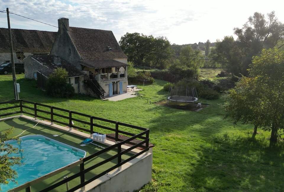 Rustic French Country Escape with Private Pool - Beaumont-du-Périgord, France