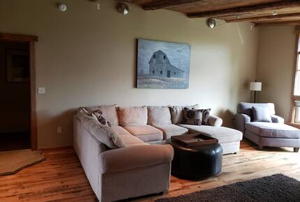 Apple Blossom Retreat | Montana Mountain Living - Bozeman, Montana