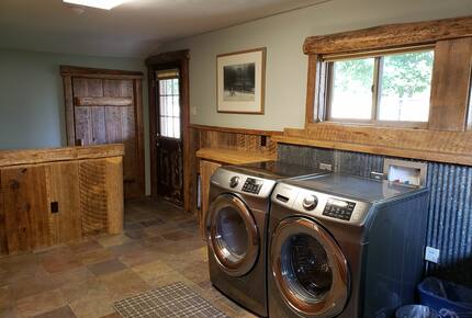 Apple Blossom Retreat | Montana Mountain Living - Bozeman, Montana