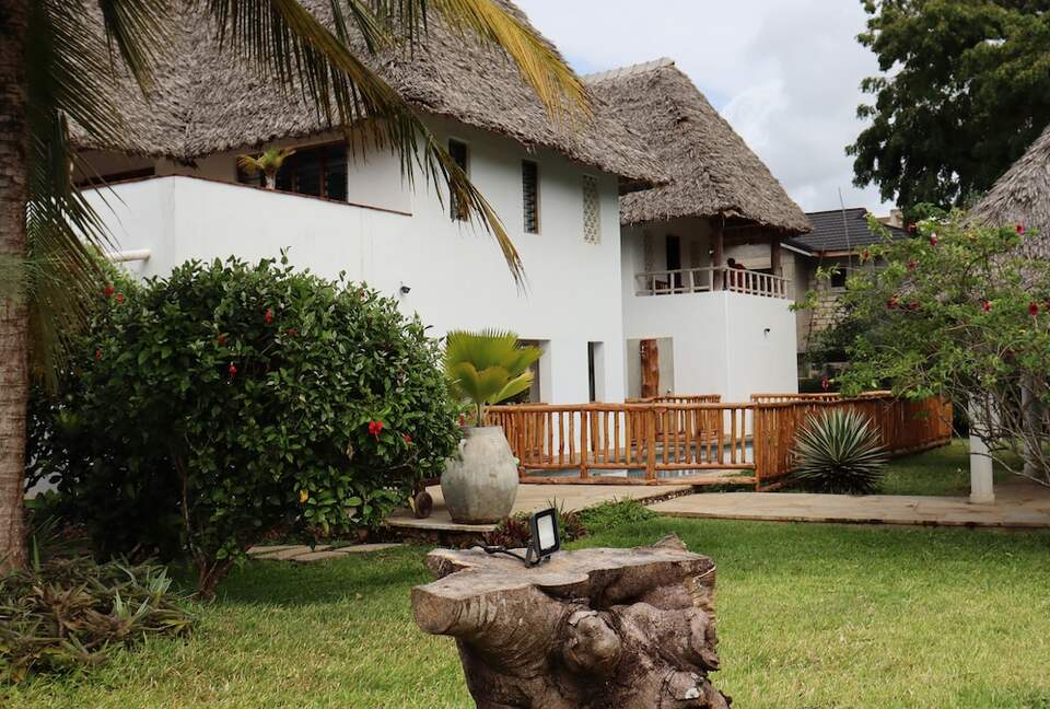 Elegant Coastal Retreat Steps from Africa’s Most Beautiful Beach - Diani Beach, Kenya