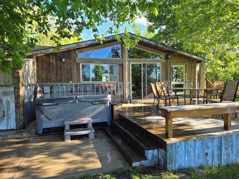 Apple Blossom Retreat | Montana Mountain Living - Bozeman, Montana