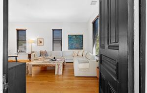 Victorian Sanctuary with Sauna & Speakeasy - Monrovia, California