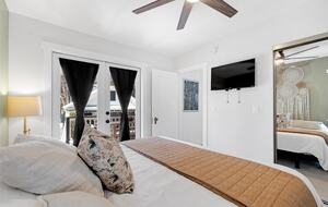 Victorian Sanctuary with Sauna & Speakeasy - Monrovia, California