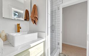 Victorian Sanctuary with Sauna & Speakeasy - Monrovia, California