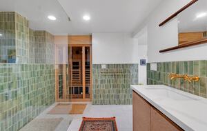 Victorian Sanctuary with Sauna & Speakeasy - Monrovia, California