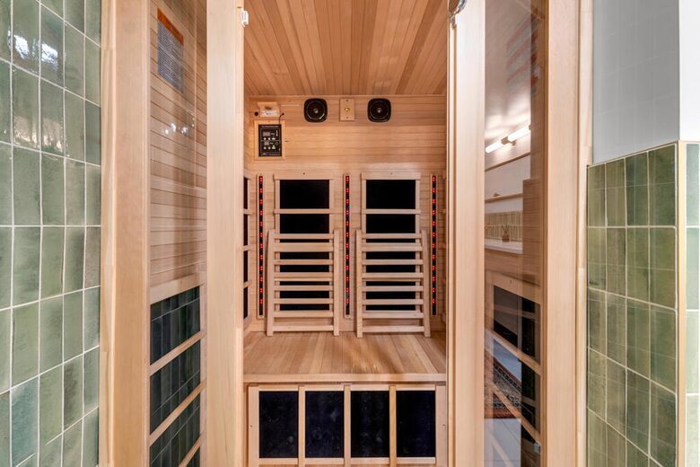 Victorian Sanctuary with Sauna & Speakeasy - Monrovia, California