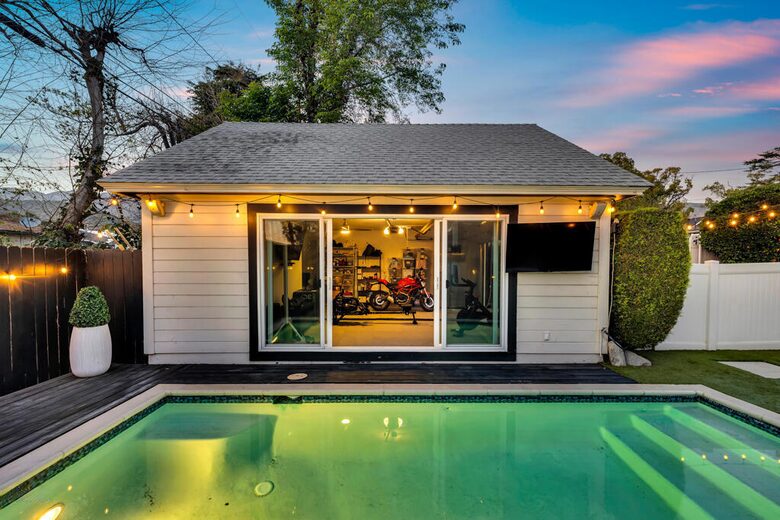 Victorian Sanctuary with Sauna & Speakeasy - Monrovia, California