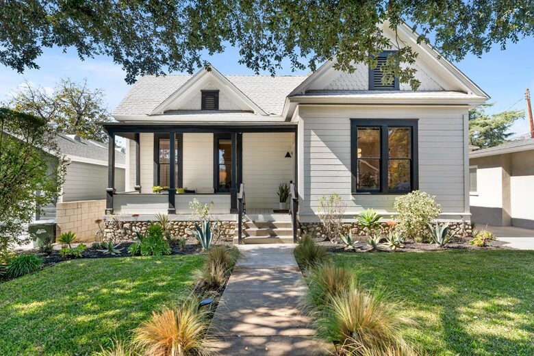 Victorian Sanctuary with Sauna & Speakeasy - Monrovia, California