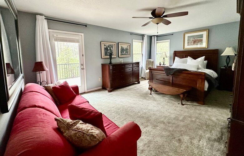 Wooded North Carolina Retreat with Creekside Trail - Brevard, North Carolina