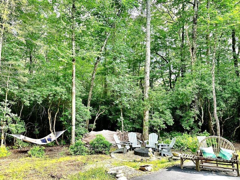 Wooded North Carolina Retreat with Creekside Trail - Brevard, North Carolina