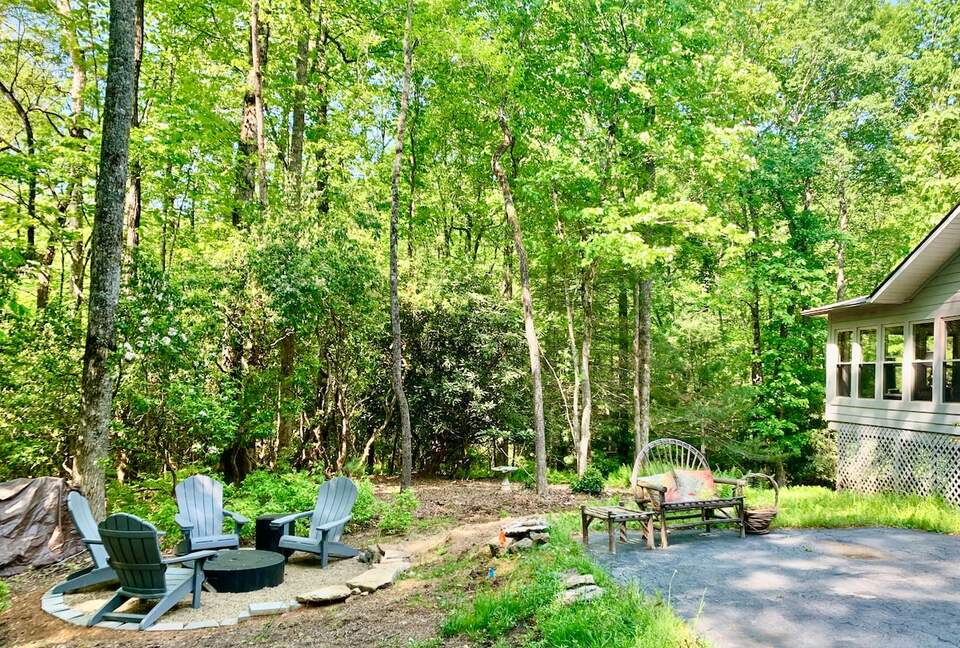 Wooded North Carolina Retreat with Creekside Trail - Brevard, North Carolina