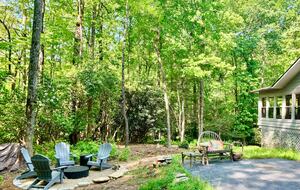 Wooded North Carolina Retreat with Creekside Trail - Brevard, North Carolina