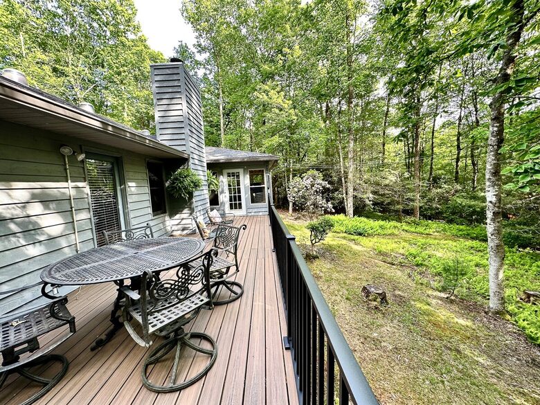 Wooded North Carolina Retreat with Creekside Trail - Brevard, North Carolina