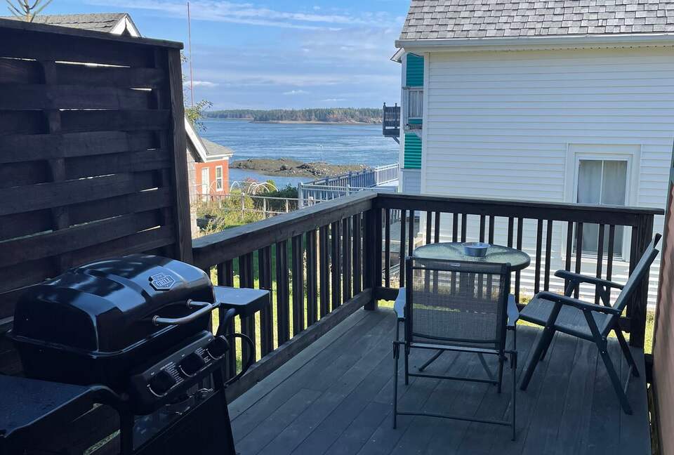 Eastport Coastal Escape - Eastport, Maine