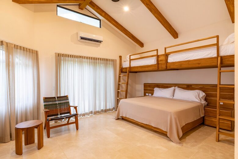 Pura Vida Hilltop Sanctuary - Garza, Costa Rica