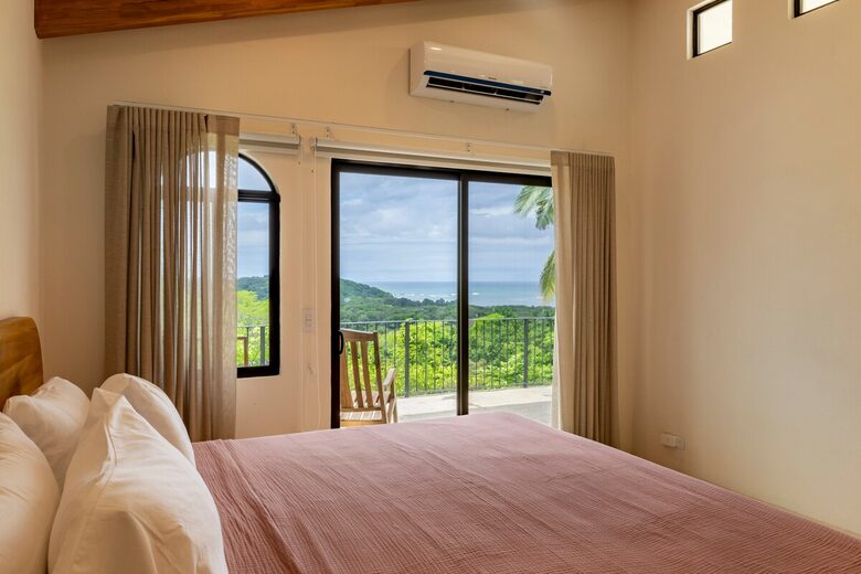 Pura Vida Hilltop Sanctuary - Garza, Costa Rica