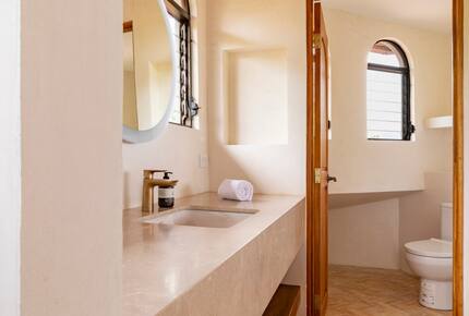 Pura Vida Hilltop Sanctuary - Garza, Costa Rica